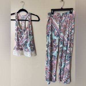 Paisley Print Sleepwear Set with Lace Trim